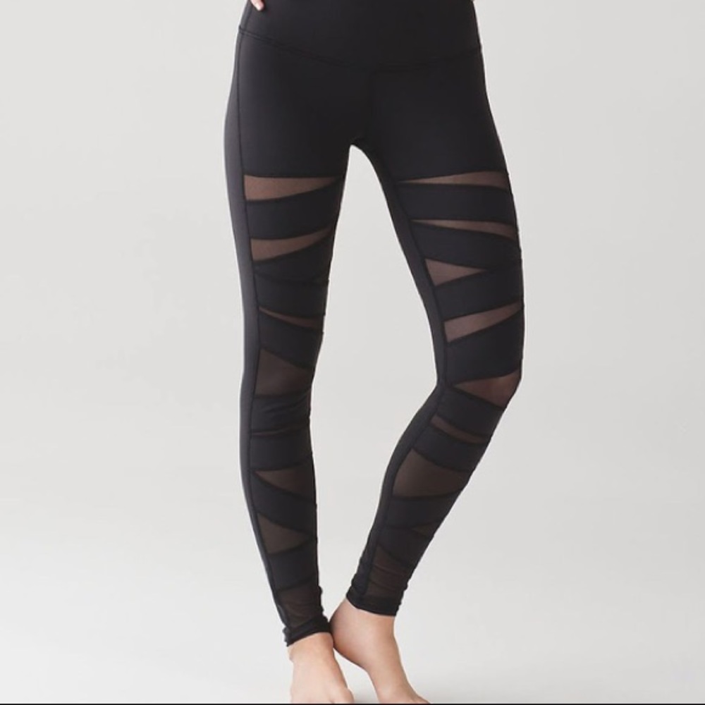 Wunder Under Tech Mesh
